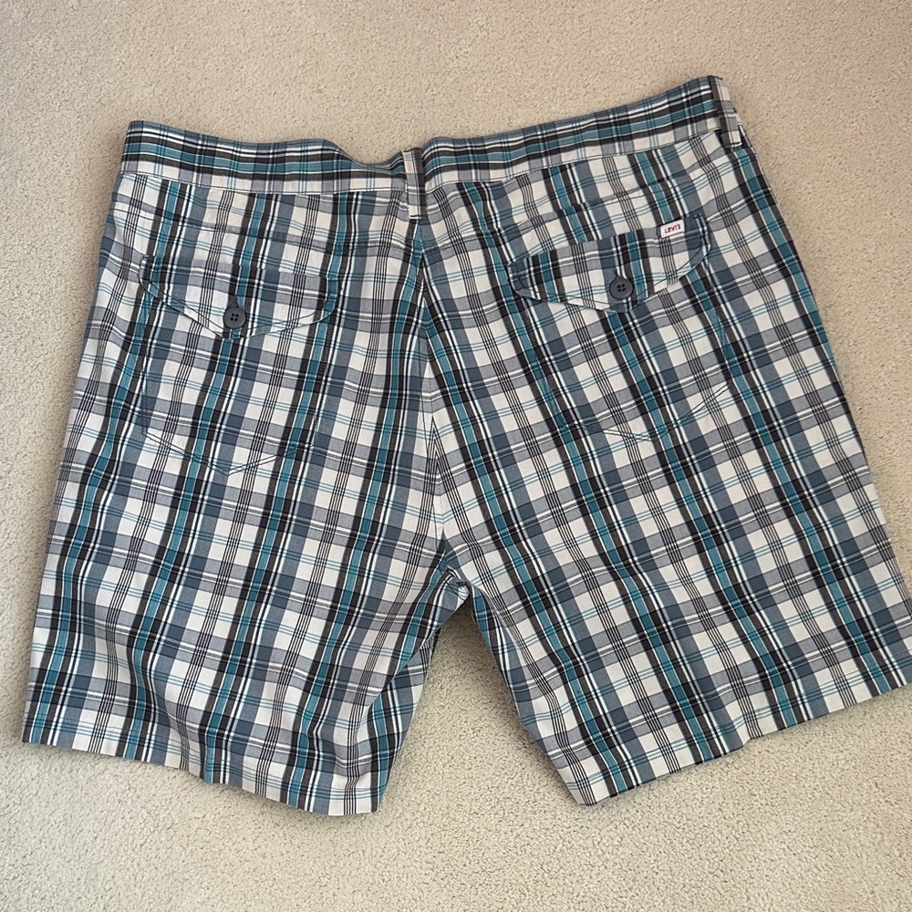 Levi's Men's Plaid Shorts - Blue, Gray, and White - Picture 3 of 4
